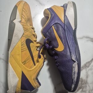 Kobe Ying Yang 4y